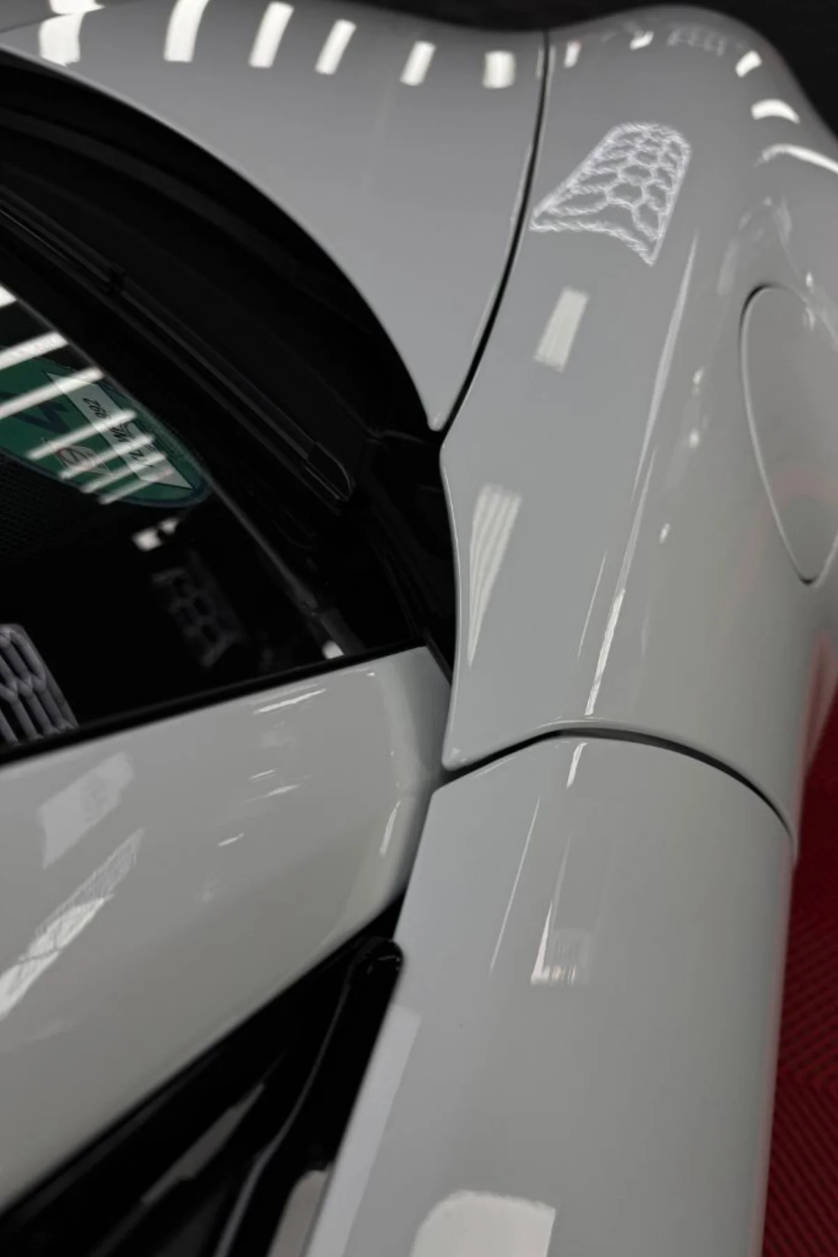 Premium Signature Referenz 1 von VELAR